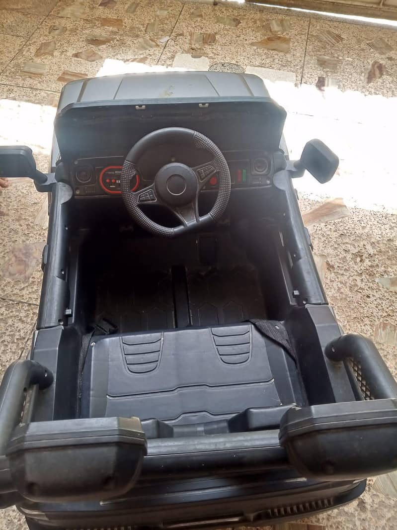 jeep . 2