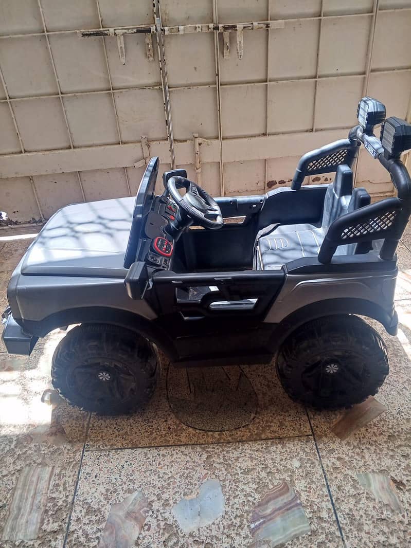jeep . 4