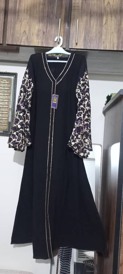 Tahir qadri abaya 54 size  with dupatta . dupatte per bhi nag wali Bai