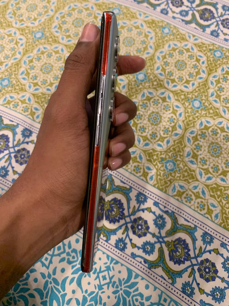 camon 40 pro 1