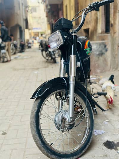 behtarin condition mein bike ke super power second hand