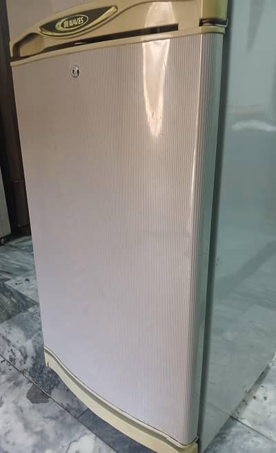 frdige / refrigerator available at low price