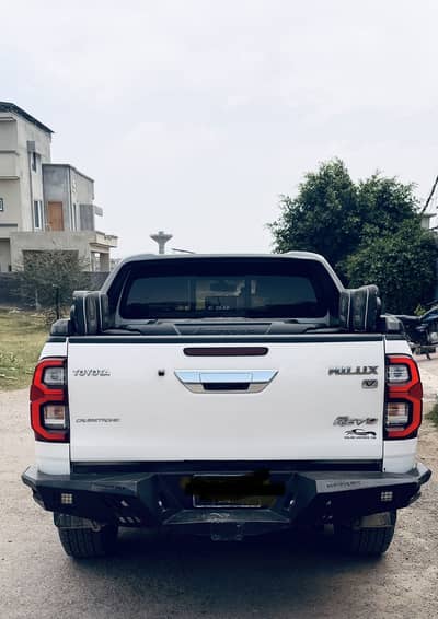 Toyota Hilux Revo V 2019