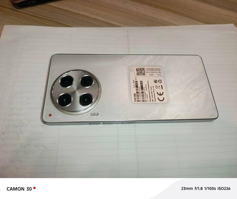 Tecno camon 30 2