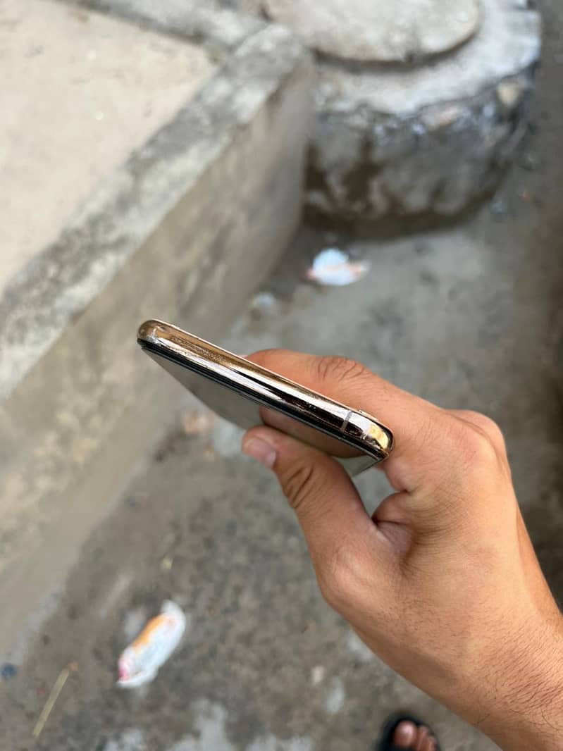 iphone xs max 5