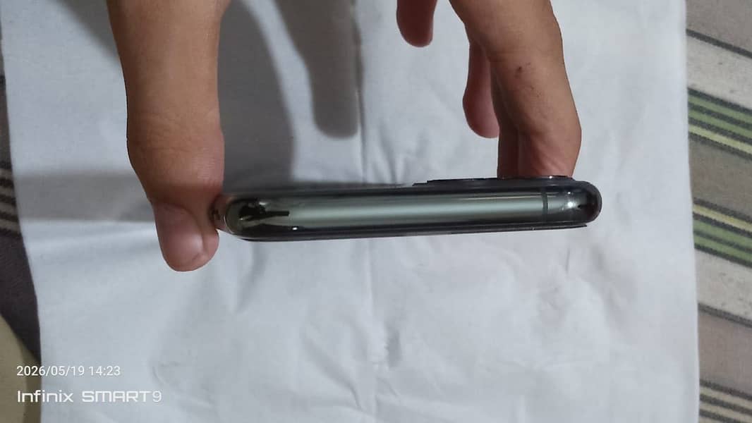Iphone 11 pro 4