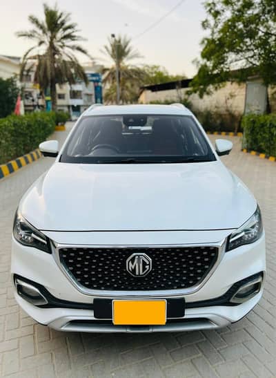 MG HS Trophy Edition 2021