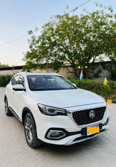 MG HS Trophy Edition 2021