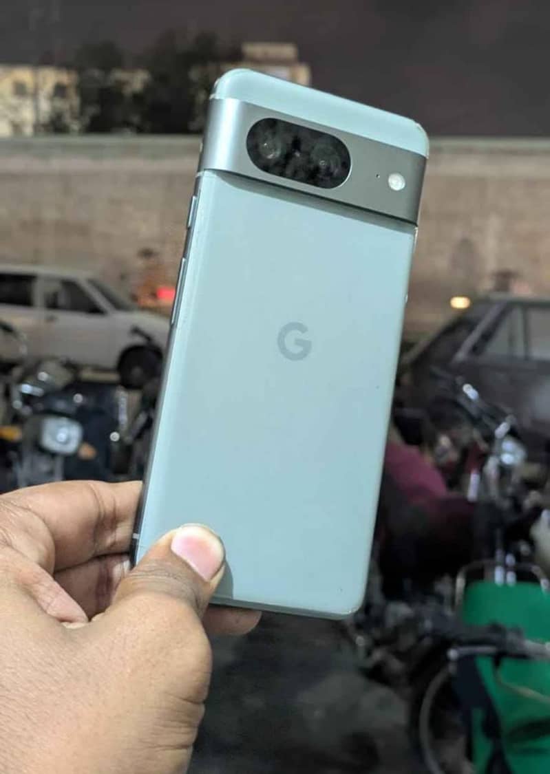 Google pixel 8 1