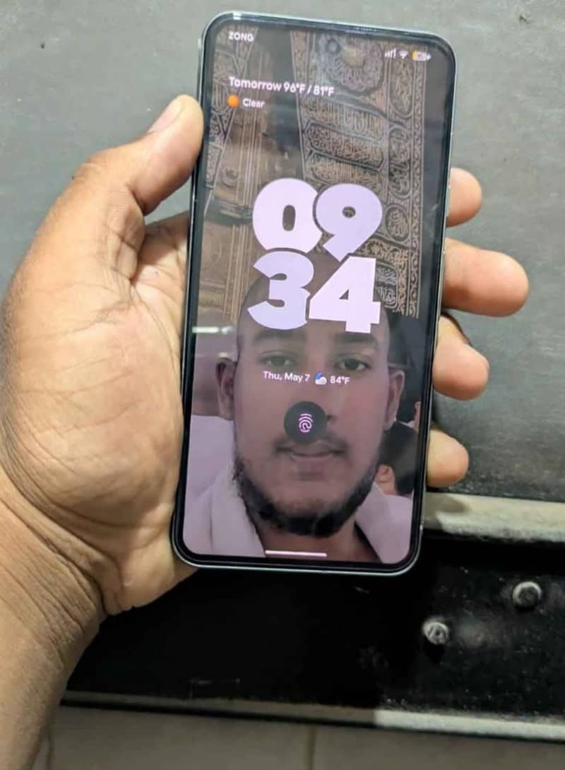 Google pixel 8 2