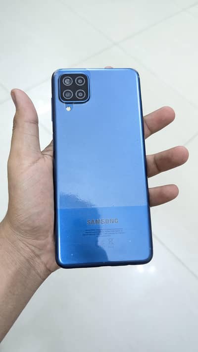 Selling Samsung A12 with Box