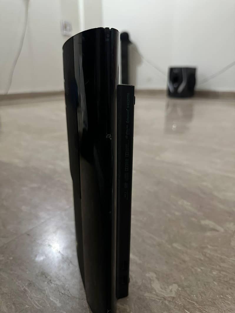 ps3 super slim 3
