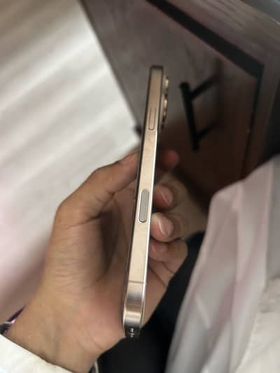 iPhone 16 pro max non pta