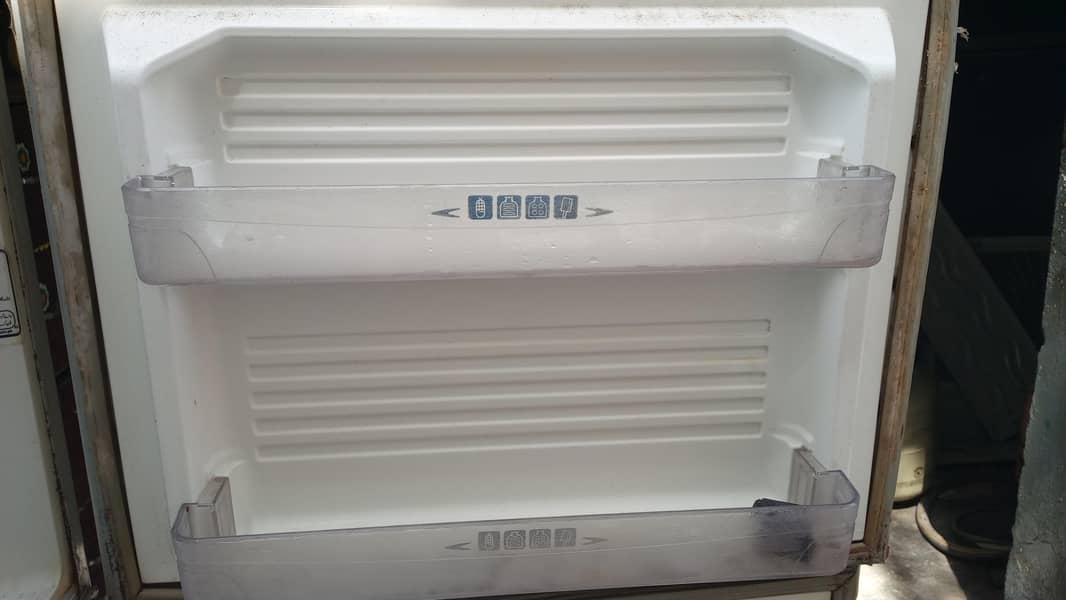refrigerator 5