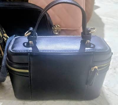 shoulder bags