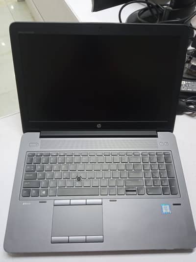 HP-Workstation-4GB Graphic card-i7