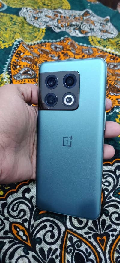 one plus 10 pro with box