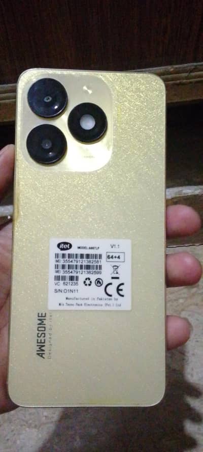 All Okk genuine panel with box . . . koi fault nai ha mobile ma.    4 +64