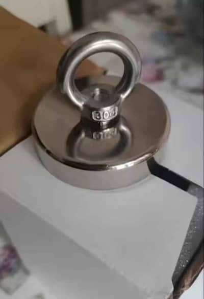 Powerful Fishing Magnet diameter 6cm can lift 5kg easily