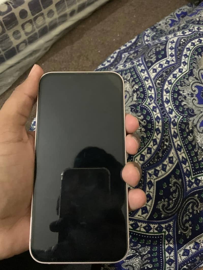 Iphone 13 4