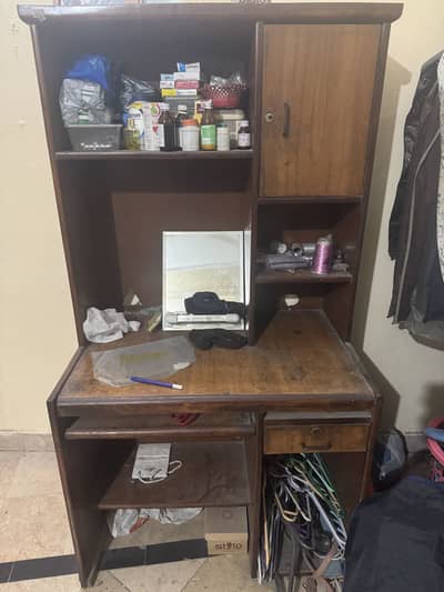 Wardrobe Table