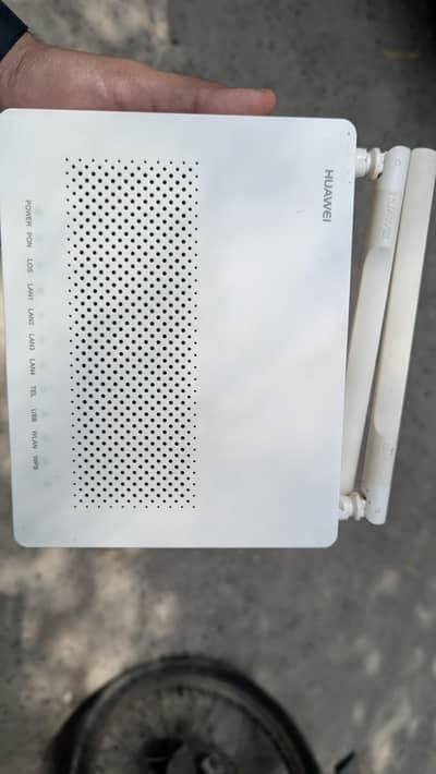 Huawei HG8546M WiFi Router / ONT