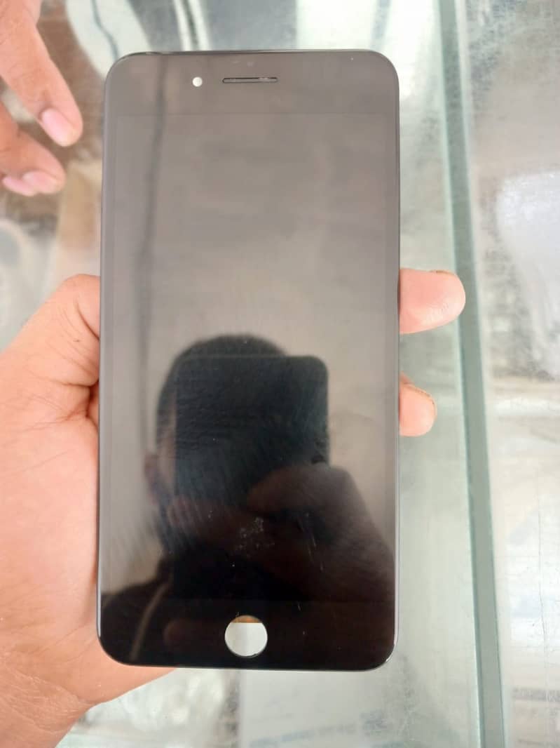 8 plus’s panel 0