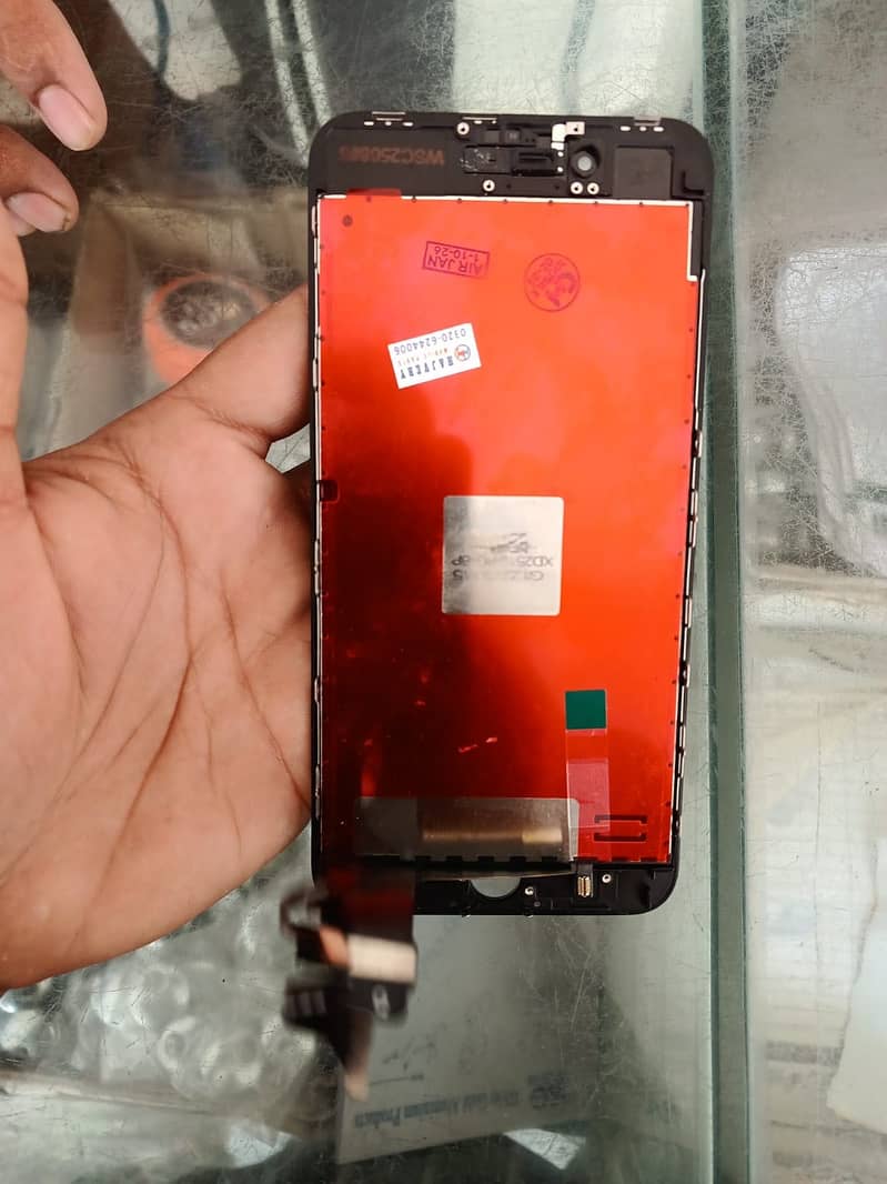 8 plus’s panel 1