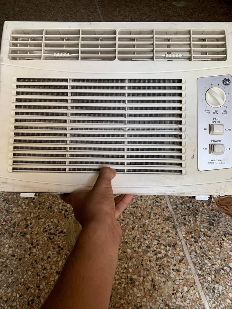 Window AC 0