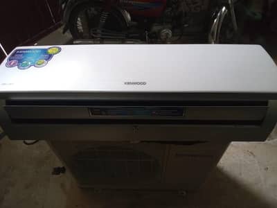 sale ac inverter 1.5 ton good condition cooling good