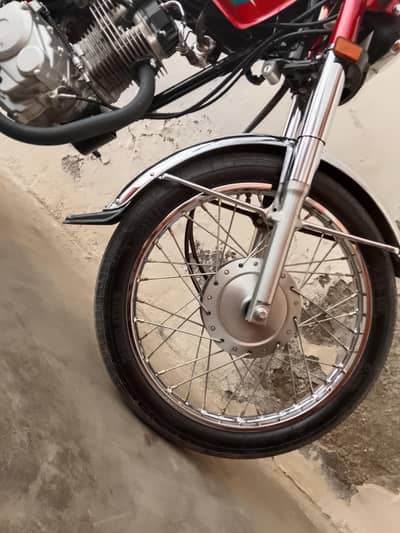 plz number pe cal kr len zero condition bike ha shoqeen bnda rabta kry