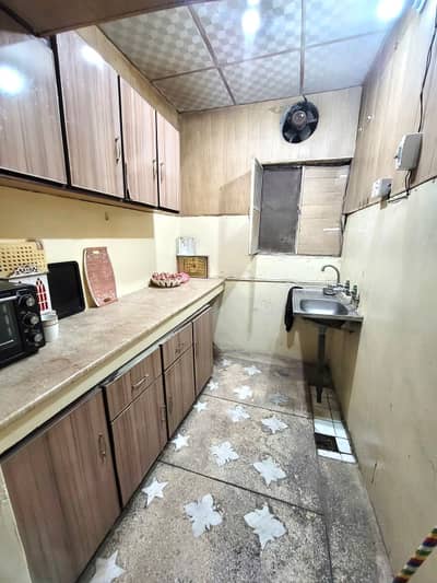 Iqbal Town Ground Floor Indipendant Flate For Silent Offices Or Bachelors At Chanab Block