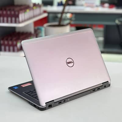 Dell UltraSlim Core i5 4th Generation 8GB Ram / 128GB SSD