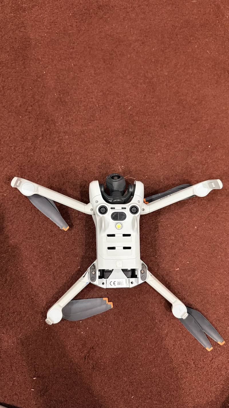 Dji Mini 4 Pro Fly More Combo with Smart Controller 5