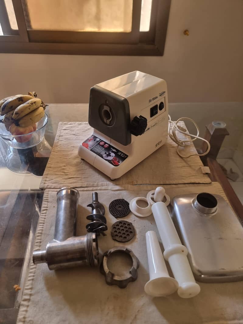 Meat Grinder 0
