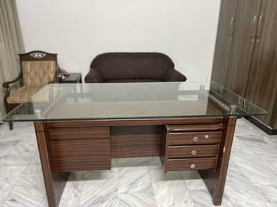 Study Table / Kids Table