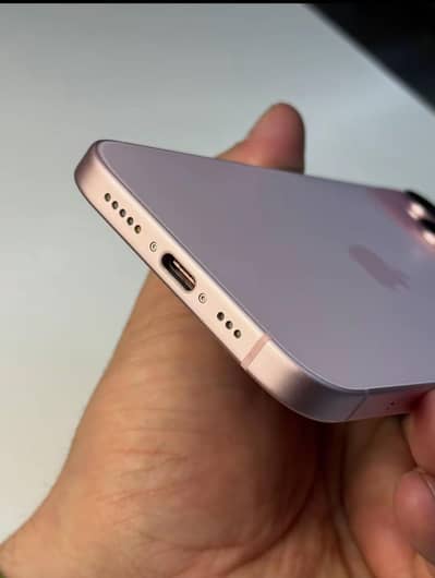iPhone 15
