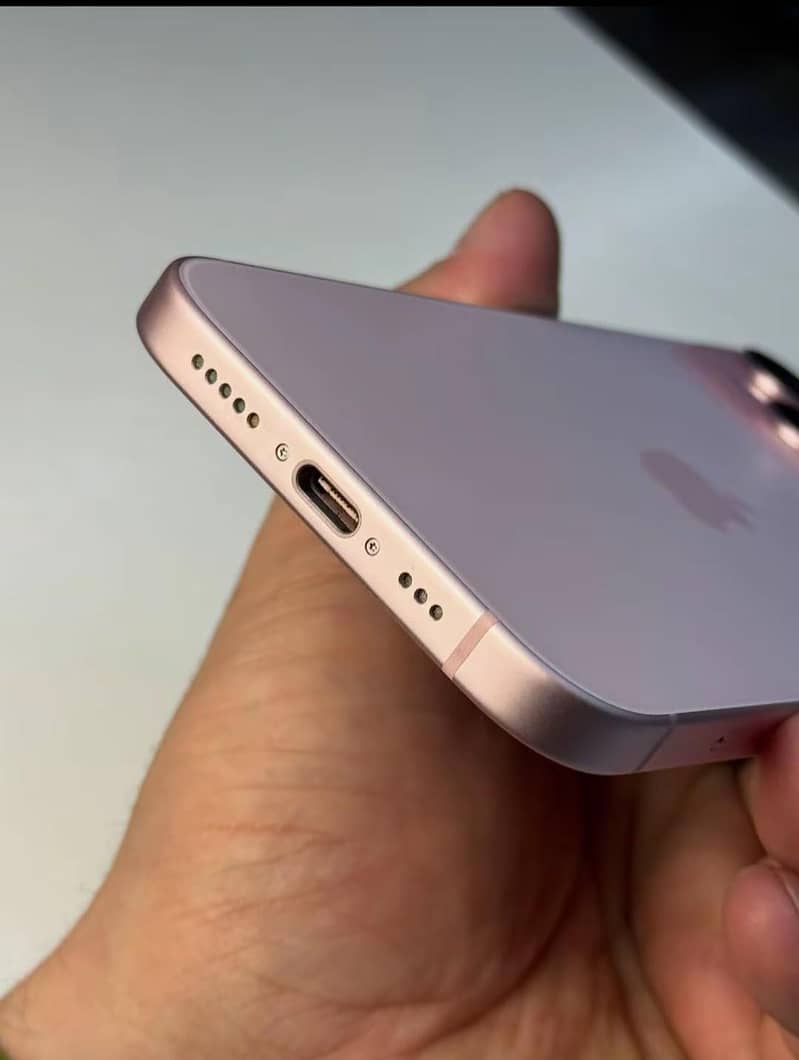 iPhone 15 0