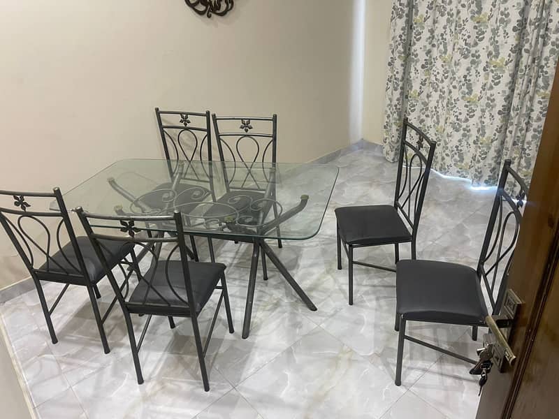 Dining Table 0