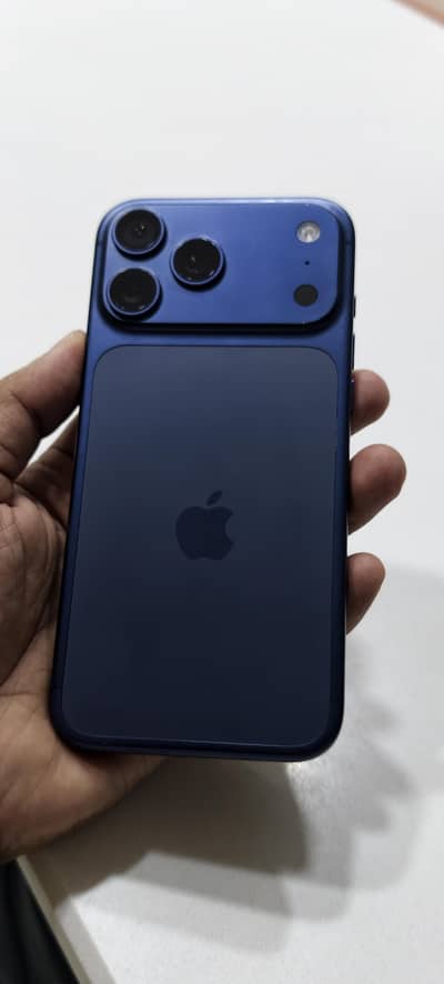 Iphone 17 Pro Max  iCloud Lock