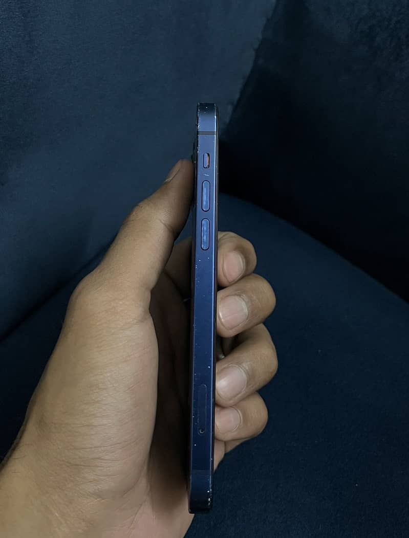 IPhone 12 2