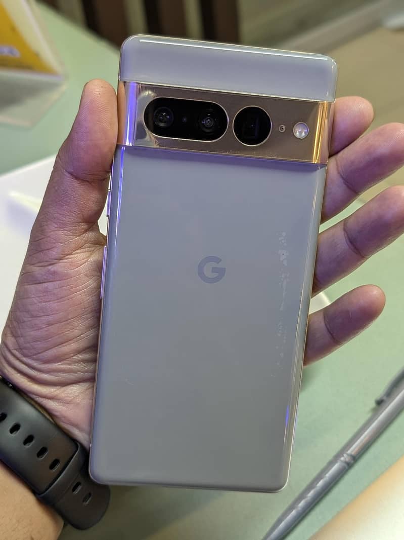 Google Pixel 7 Pro 9