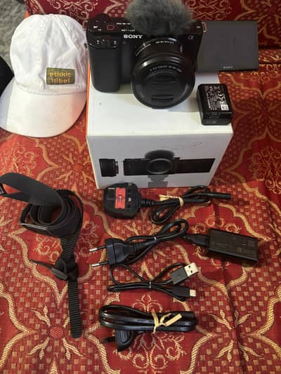 Sony ZV E10 camera With Lens and all accessories and Box