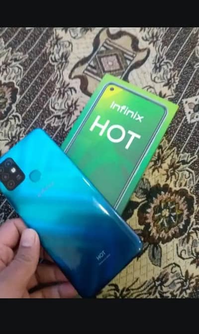 hot 10 4gb 64gb