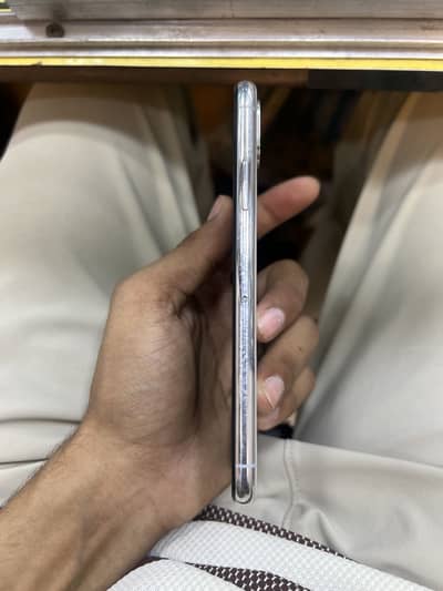 256 gb pta approved face id all okay truetone nhi hai