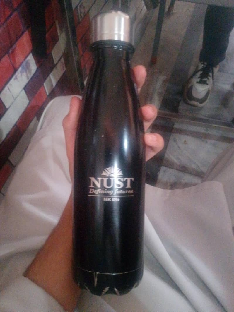 nust bottle 0