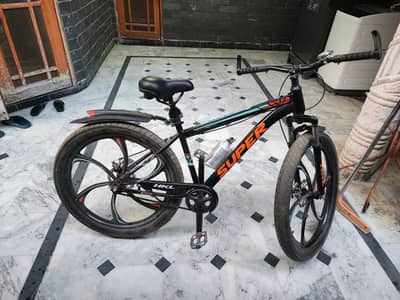 used HQ bicycle 10/10 almost new