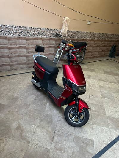 Orevo EV electric scooty