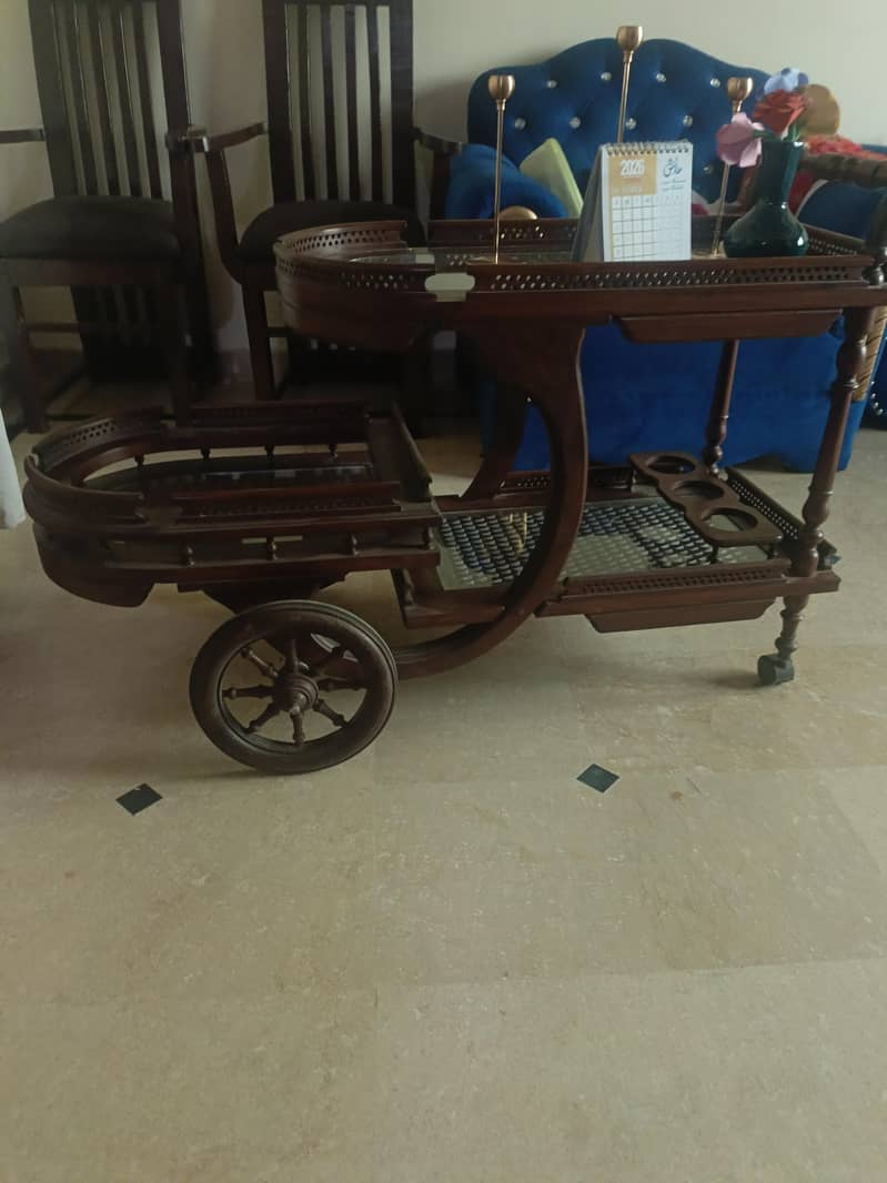 Tea trolley 0