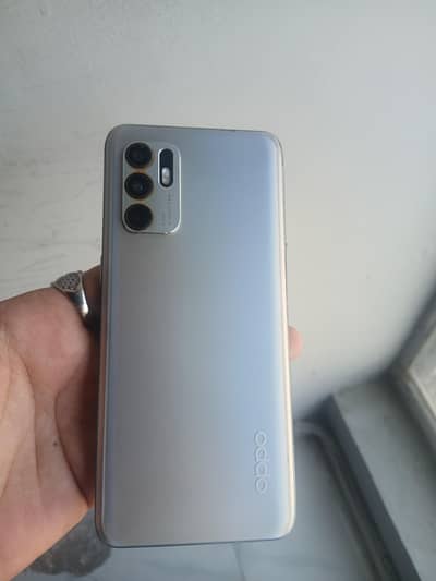 Oppo Reno6